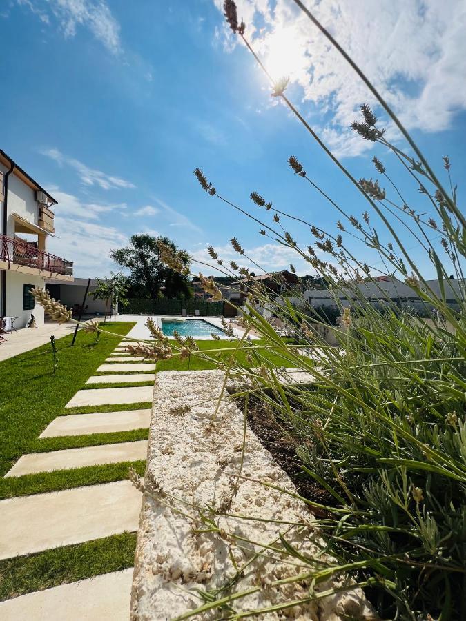 Villa Felix Murter Exterior foto